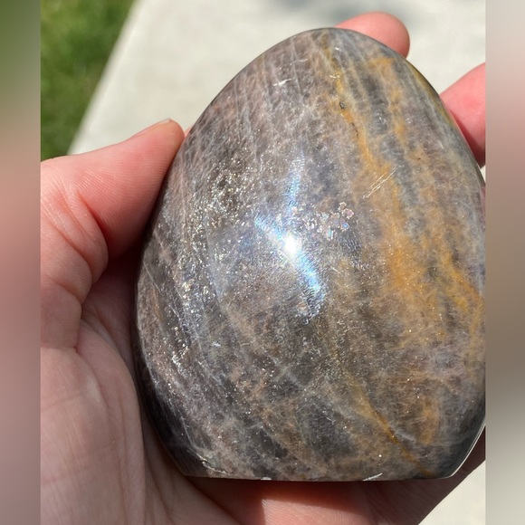 Black moonstone freeform crystal - Picture 1 of 5